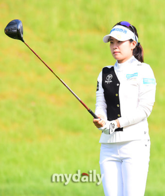 박민지 셀트리온 퀸즈 마스터즈 2연패 도전, 1R 단독선두, 2위와 1타 차