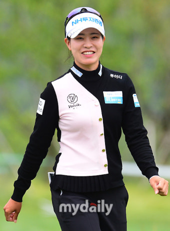 박민지 와이어 투 와이어 우승, 셀트리온 퀸즈 마스터즈 2연패, 통산 12승
