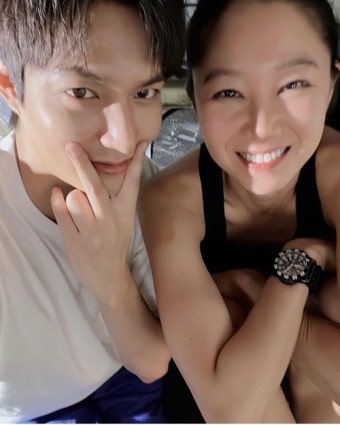 이민호×공효진, 둘이 친했어? 얼굴 맞대고 “러블리 투샷”