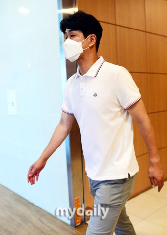 [MD포토] 김종민 감독 '여자배구 기량 발전을 위해서'