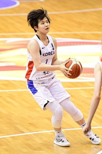 한국 U17여자농구 2연패, 월드컵 조별리그 2차전서 캐나다에 34점차 대패, 허유정 11점