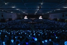 임영웅, 이번에는 인천 콘서트…1090 세대통합 축제 시작