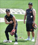 김인환-김태연, 수비연습 열심히 [MD포토]