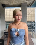 퀸 와사비, 옷이 터져라 끌어모은 가슴벨트…숨은 쉬어지나