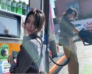 쥬얼리 예원, 근황 봤더니…주유소에서 기름 넣는 모습도 저렇게 예쁘나?