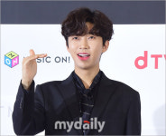 [MD포토] 임영웅 훈훈한 건행~