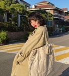 현아, 헤어가 파격적이네? 트렌치코트+빨간 립 '가을의 정석'
