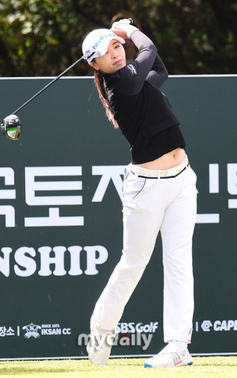 [MD포토] 티샷 이가영 '첫 우승 노린다'