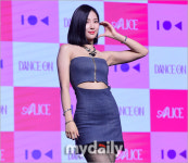 [MD포토] 앨리스 소희 '사랑스러운 볼하트'