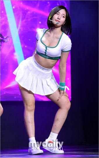 [MD포토] 앨리스 소희 '볼륨감 넘치는 건강 몸매'