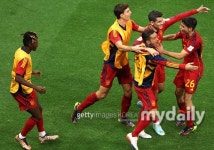 스페인의 2-0 승리…