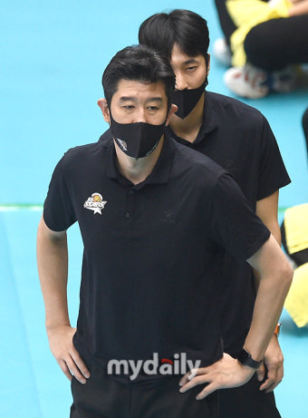 [MD포토] 후인정 감독 '7연패 당하는건가'