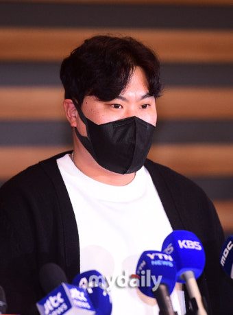 “류현진 또 부상, 2022년 아쉬웠다” 운명의 2023년, 부활이냐 한화 복귀냐