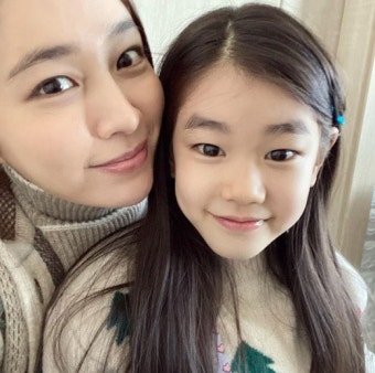 '이병헌' 이민정, 숨겨둔 딸이라 해도 믿겠어…박소이와 '붕어빵 미모'