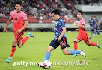 [오피셜] 한일전 3-0 선제골 日 국대, 유럽 진출...쿠니모토와 한솥밥
