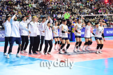 [MD포토] Z-스타 우리는 단체 댄스 세리머니