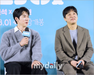 임종 못 본 게 한 돼서… 멍뭉이 유연석X차태현, 1300만 반려인들 벌써 심금 울린 브로맨스 [종합]