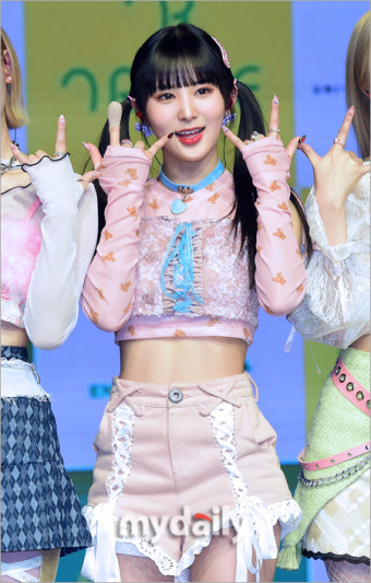 [MD포토] 트라이비 송선 '사랑해 수화 포즈'
