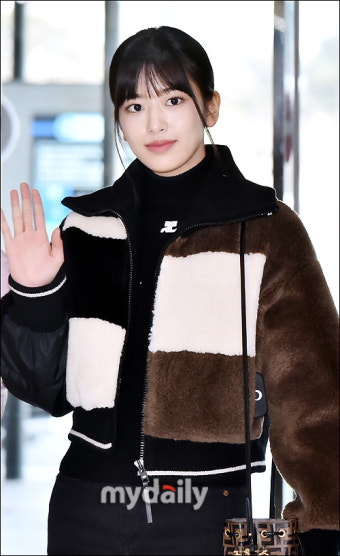 아이브 안유진, '댄디한 공항패션' [MD포토]