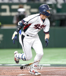 [MD포토] 이정후 유일하게 제 몫 하는 선수