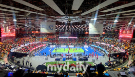 [MD포토] 배구의 열기에 취한 수원실내체육관 역대급 명승부