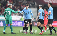[MD포토] 우루과이 '2-1 힘들게 이겼어'