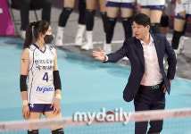 [MD포토] 김종민 감독 새얀아. 이렇게