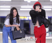 블랙핑크 리사 거리에서 돌발 댄스, 지수의 꽃춤을