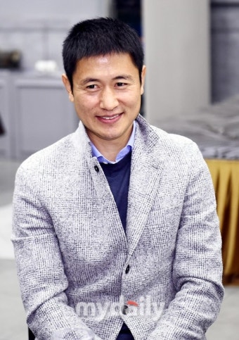 [오피셜] 이영표·이동국, 축구협회 부회장직 사퇴 