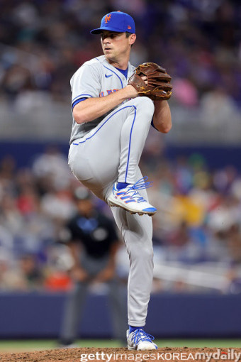 KBO 48승 좌승사자의 혹독한 뉴욕 적응기…ML 홀드 1위인데 ‘ERA 13.50’