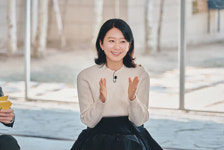 김희애, 배우 데뷔→두 아들 엄마의 삶…인생사 공개 [유퀴즈]