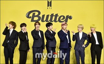 'BTS 활동 중단' 미리 알고 주식 매도…하이브 직원 3명 檢 송치 [MD이슈]