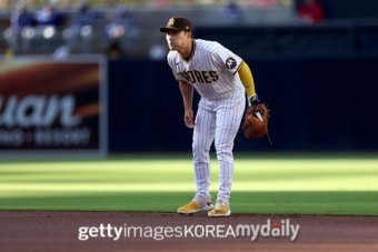 '어제는 8번 오늘은 리드오프' 김하성, 통한의 시프트→안타 뺏겼다 '3타수 무안타'... 팀은 1-4 패배