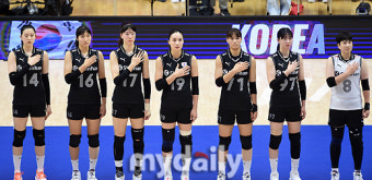 [MD포토] 여자배구대표팀 '홈에서는 꼭 승리하자'