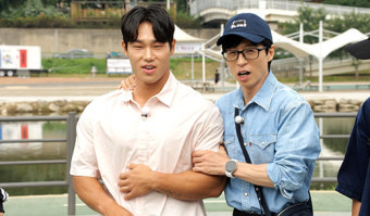 윤성빈, 주우재 들어올렸다…유재석 