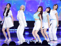 [MD포토] 퀸즈아이 환상적인 웨이브