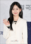 박지후 아파트 가창, 음치지만 최대한 분위기 잡고 불렀다 (콘크리트유토피아)