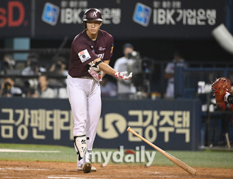 LG 출신 22세 유망주의 실수…잘 치는 게 전부 아니야, 포스트 이정후 '멀고도 험해'