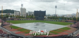 KIA·NC 잔여경기 폭탄인데…29일 광주에서 또 우천취소 ‘추후 연기’ [MD광주]