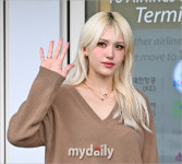 [MD포토] 전소미 헤어도 미모도 눈부셔라