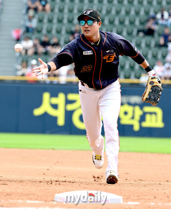 [MD포토] 채은성 '한화 1루는 내가 지킨다'