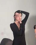왜 지우냐면… 고백→나나, 전신타투 진짜 많이 옅어졌네? [MD픽]