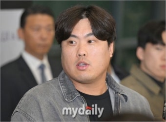 “현역 마지막은 한화, 그 마음 변함없어…” 류현진 영원한 친정사랑…그런데 내년은 '글쎄'[MD인천공항]