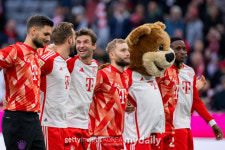 236골 266어시스트→바이에른 뮌헨 레전드 예약 토마스 뮐러, 게르트 뮐러 넘어섰다…15시즌 연속 득점→재계약 논의