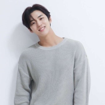 홍석, 앤드마크 갔다…백진희·전종서와 한식구 됐다