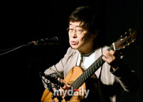 [MD포토] 김창완, 감미로운 목소리