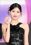 [MD포토] 아이브 가을, '수줍은 손하트'