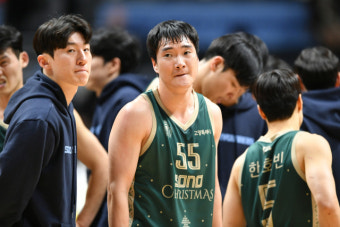 '강상재·김종규 34점 합작' DB, 34점차 대승+1위 유지...소노 카바노 활약에도 15패째·7연패