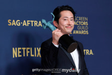 스티븐 연, 美배우조합상 수상 4관왕 등극 “한국적인 것은 모두가 겪는 일”[해외이슈]