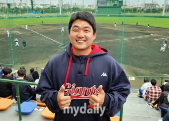 “아무 일 없길 바라는 마음으로…” 나균안 사태에 입 연 롯데 투수코치, 짧고 굵은 ‘진심’[MD인천공항]